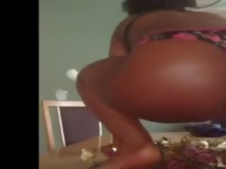 Black Woman Farts Endless in Her Pink Thong: Free Porn df