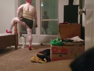 Wanita gemuk cantik di sobek selang dan merah hak sepatu, gratis resolusi tinggi porno 96