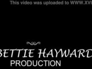 Bettie hayward ב בוגד אישה מקבל שלה של back&excl; trl&period;