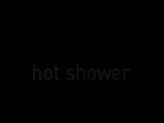 La más bewitching lesbianas en la ducha