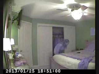 Paslėptas kamera į lova kambarys apie mano mama prigautas marvellous masturbacija