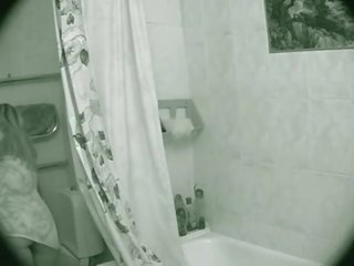 Mamá en la ducha !
