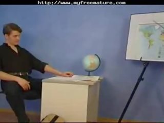 रशियन ग्रॉनी टीचर और उसकी स्टूडेंट दांपत्य मेच्यूर सेक्स फ़िल्म ग्रॉनी पुराना कमशॉट्स कमशॉट